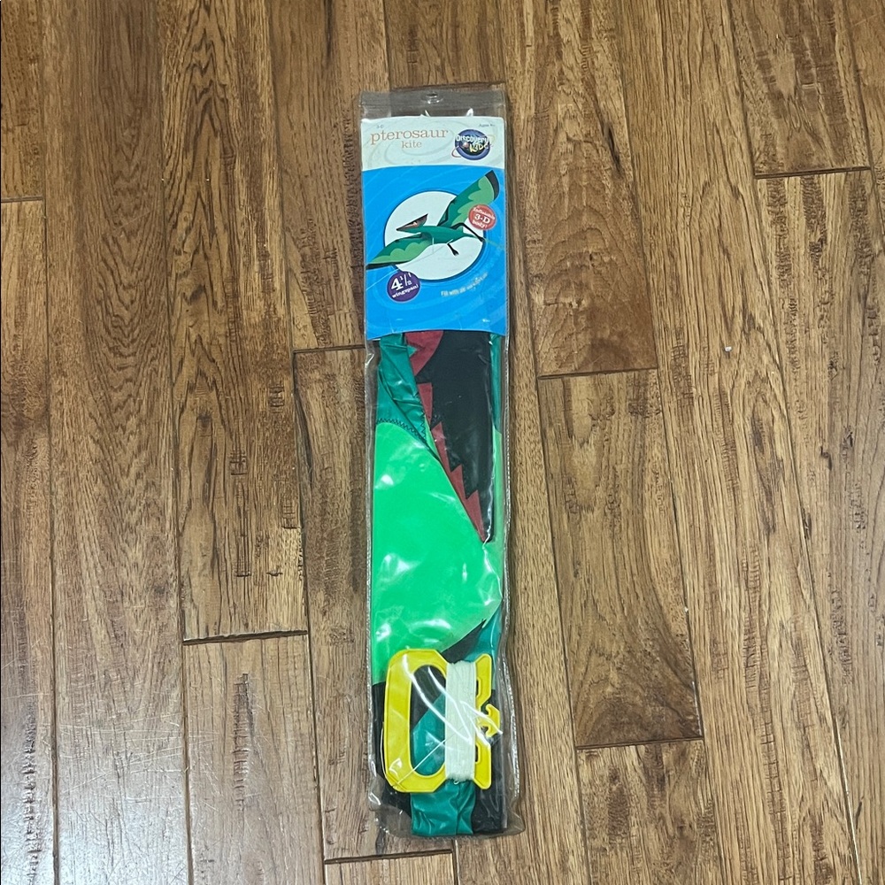 2003 VINTAGE DISCOVERY KIDS  Pterosaur Kite NIB DINOSAUR KITE COLLECTIBLE KITE